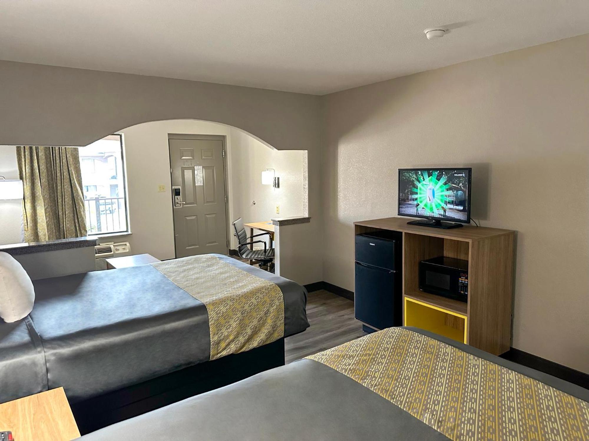 Days Inn & Suites By Wyndham Opelousas Buitenkant foto